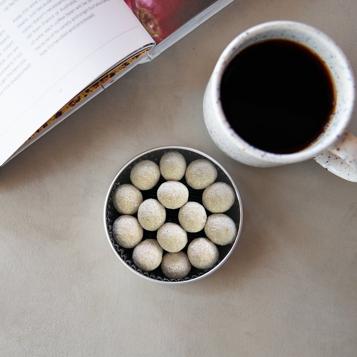 スペキュロススパイスとマカダミアナッツ