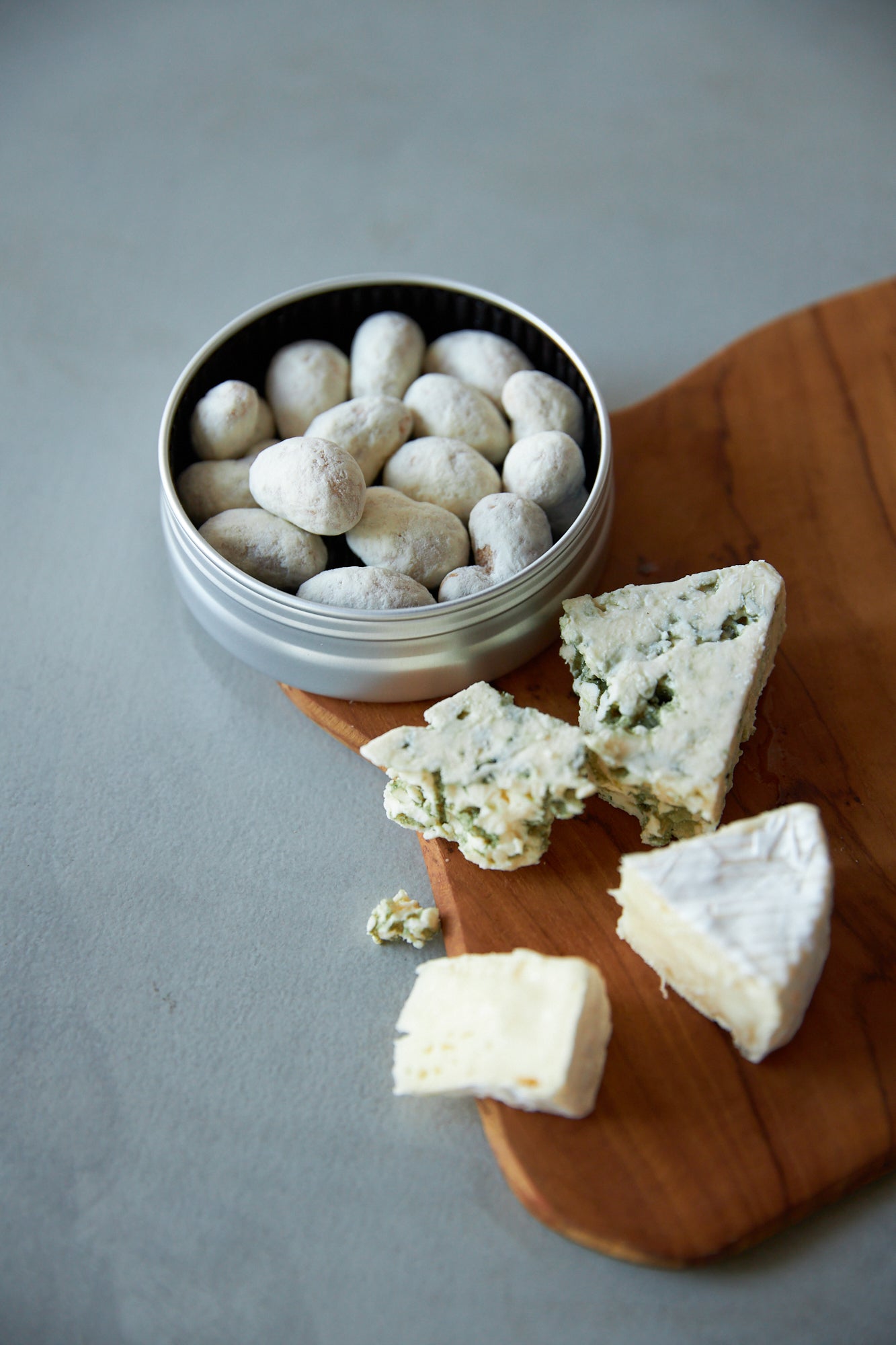 【期間限定】2種のチーズと燻製カシューナッツ