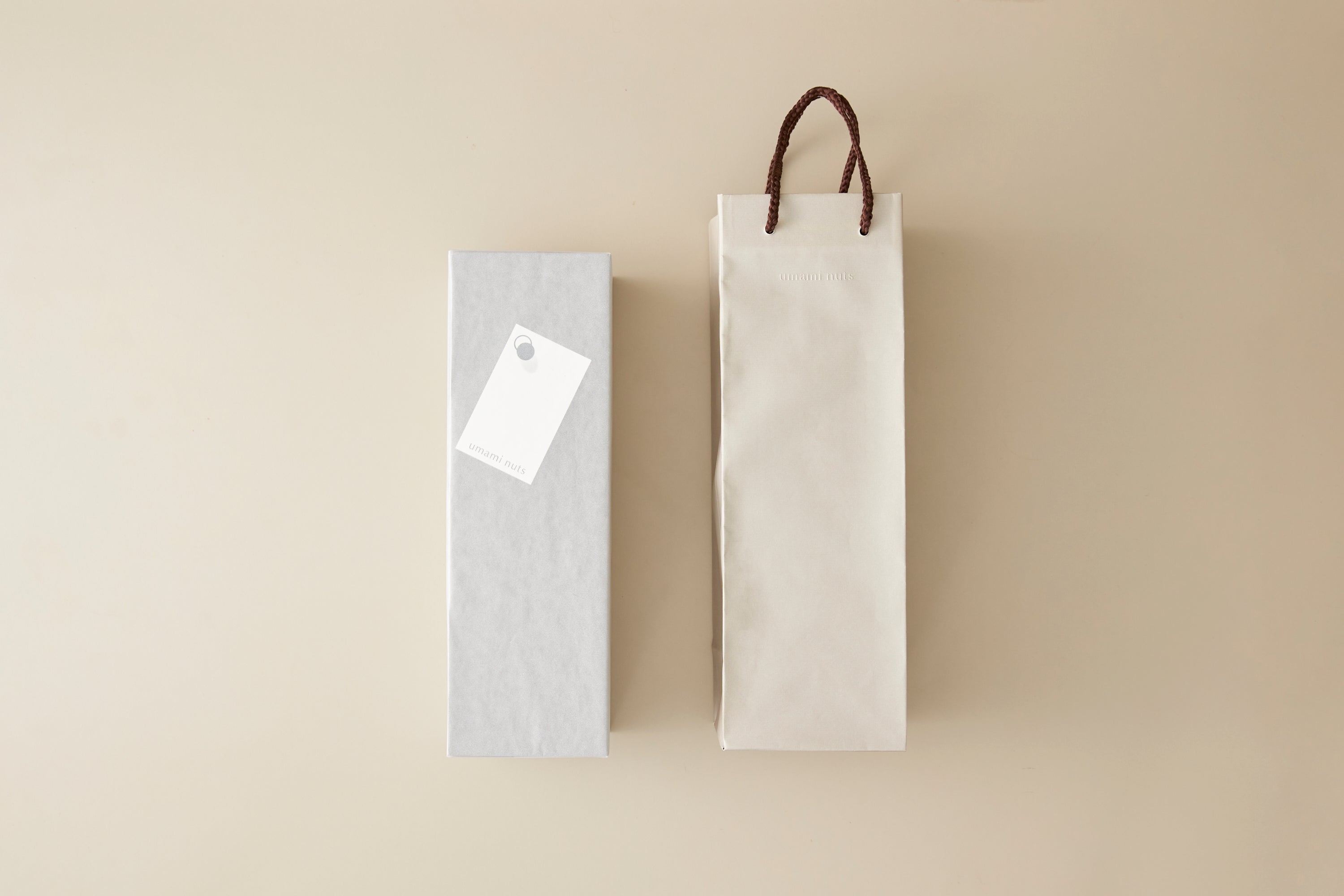 シャンパーニュとレモン醤油アーモンド