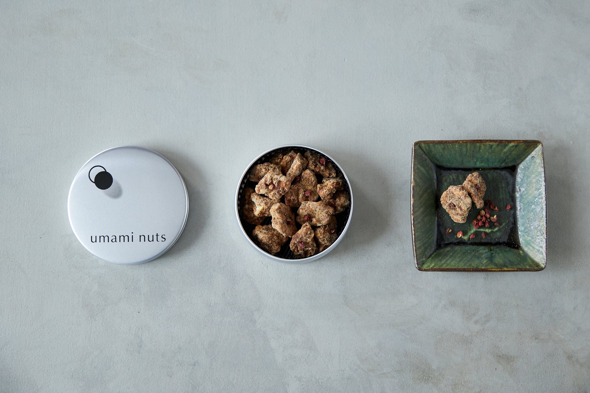 赤山椒と黒糖くるみ